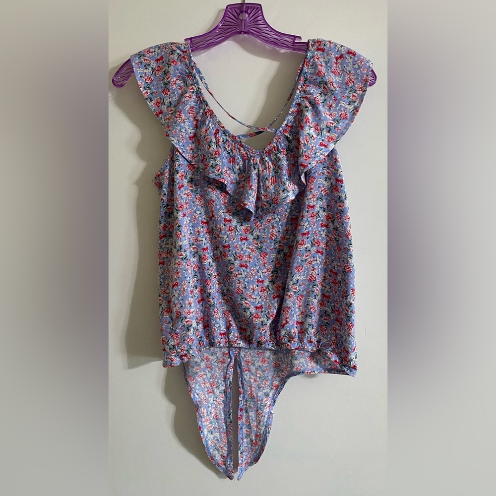 No Boundaries Floral Ruffle tie at the waist top- Blue and Red